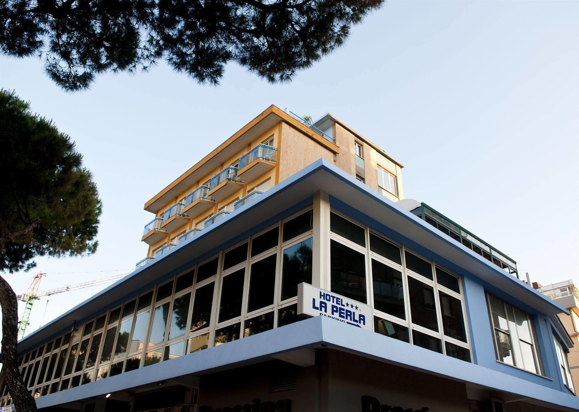 Hotel La Perla Rímini Exterior foto